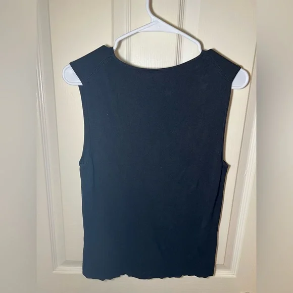 Ann Taylor Black Silk Sleeveless Blouse Shell Women’s L Workwear - Picture 7 of 7
